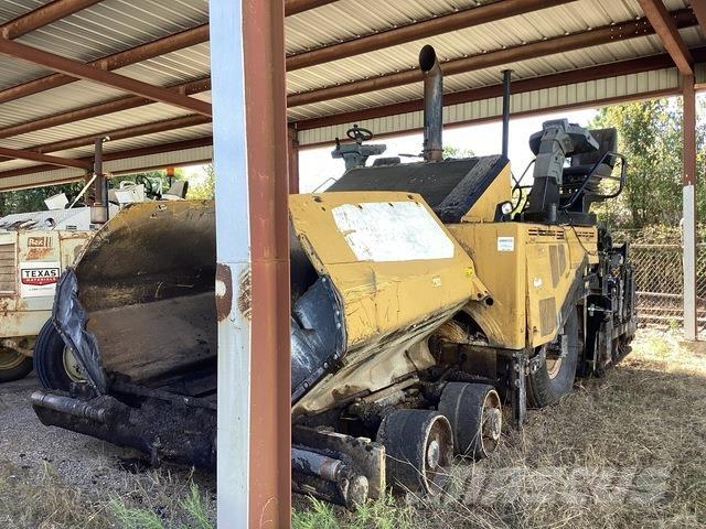 CAT AP1000F Finišéry