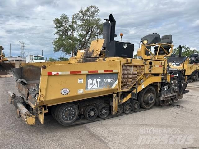 CAT AP1055D Finišéry