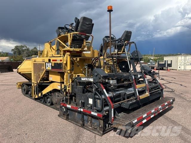 CAT AP1055D Finišéry
