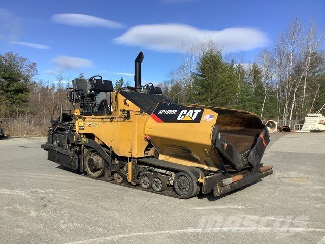 CAT AP1055E Finišéry