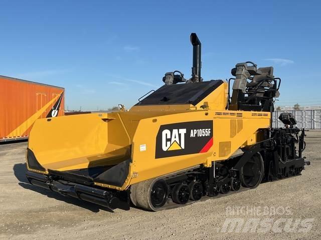 CAT AP1055F Finišéry