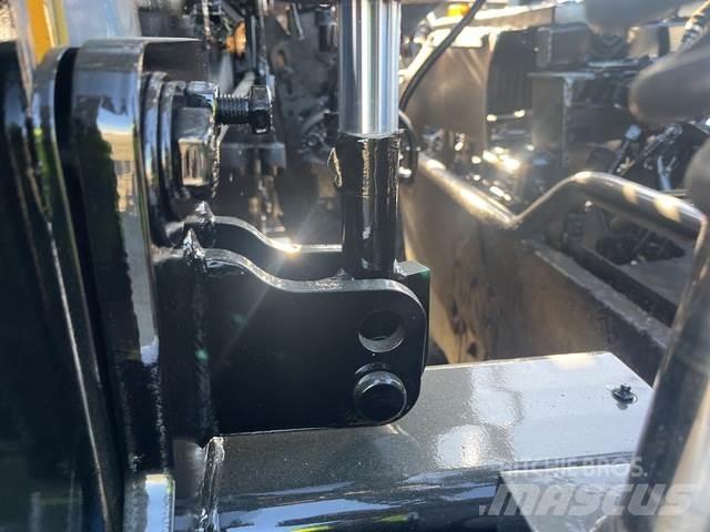 CAT AP1055F Finišéry