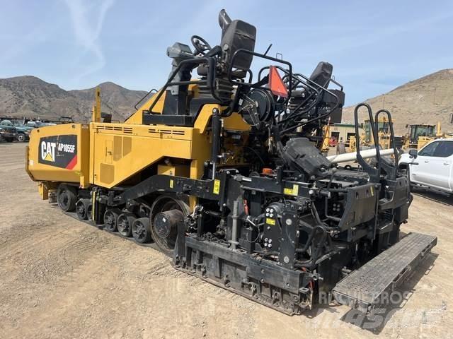 CAT AP1055F Finišéry