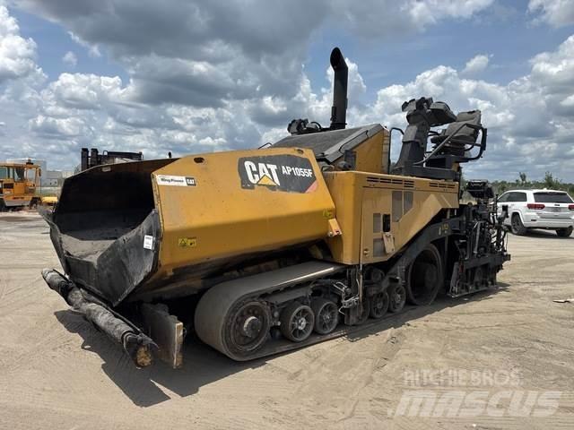 CAT AP1055F Finišéry