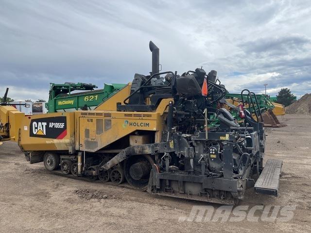 CAT AP1055F Finišéry