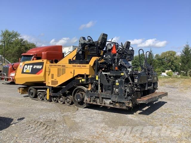 CAT AP1055F Finišéry