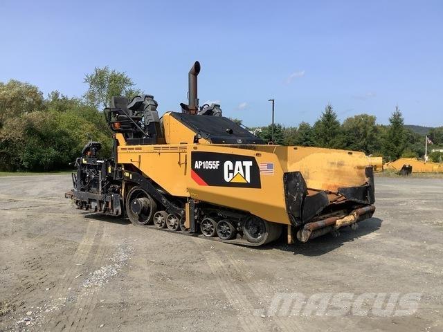 CAT AP1055F Finišéry