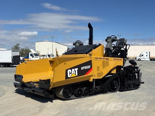 CAT AP1055F Finišéry