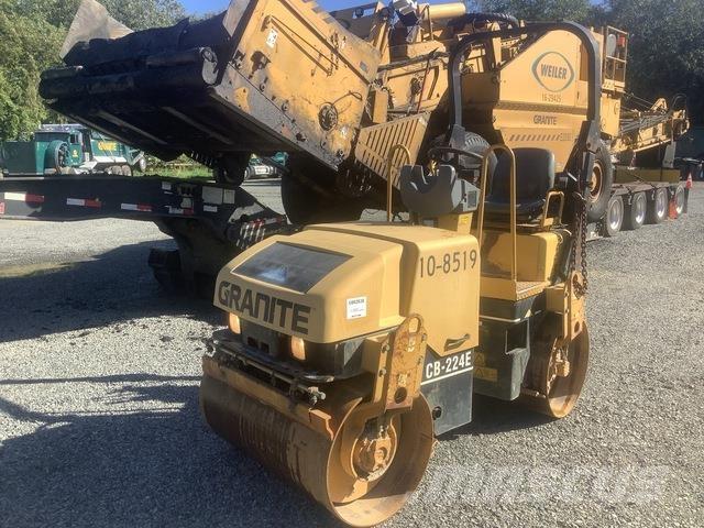 CAT CB-224E Tandemové valce