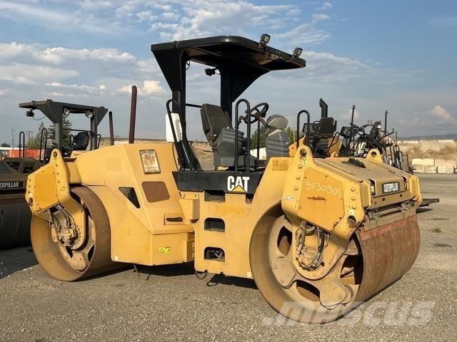 CAT CB-564D Tandemové valce
