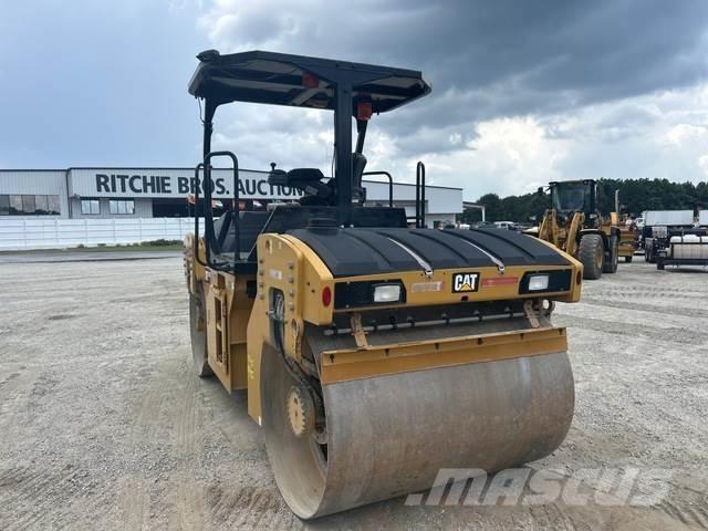 CAT CB10 Tandemové valce