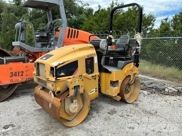 CAT CB24B Tandemové valce