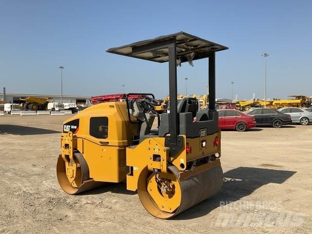 CAT CB34B Tandemové valce