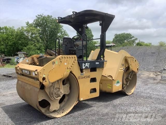 CAT CB54 Tandemové valce