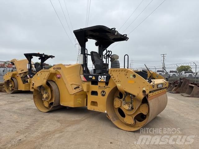 CAT CB64 Tandemové valce