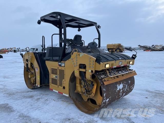 CAT CB64B Tandemové valce