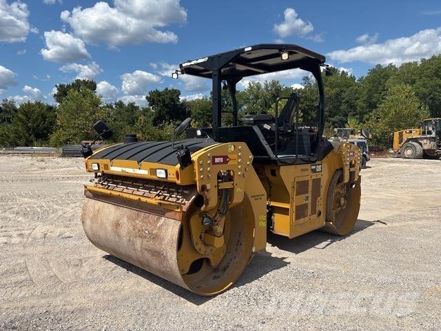 CAT CB66B Tandemové valce