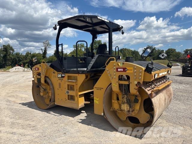 CAT CB66B Tandemové valce