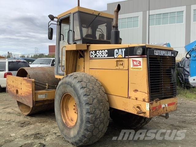 CAT CS-583C Ťahačové valce