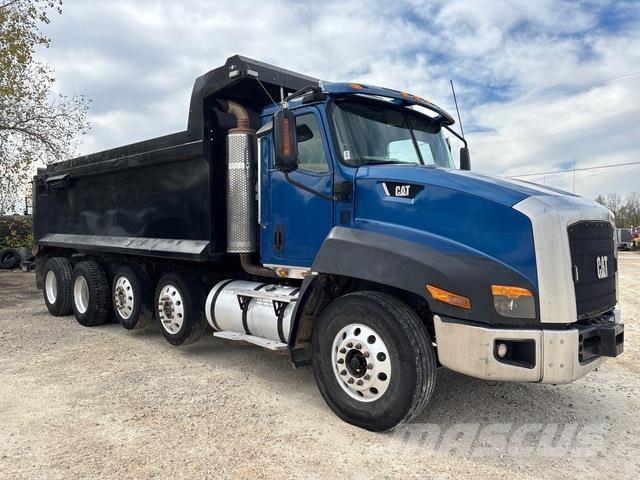 CAT CT660 Sklápače