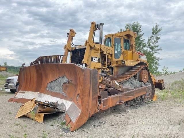 CAT D10N Pásové dozéry
