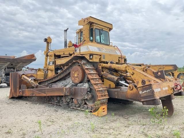 CAT D10N Pásové dozéry