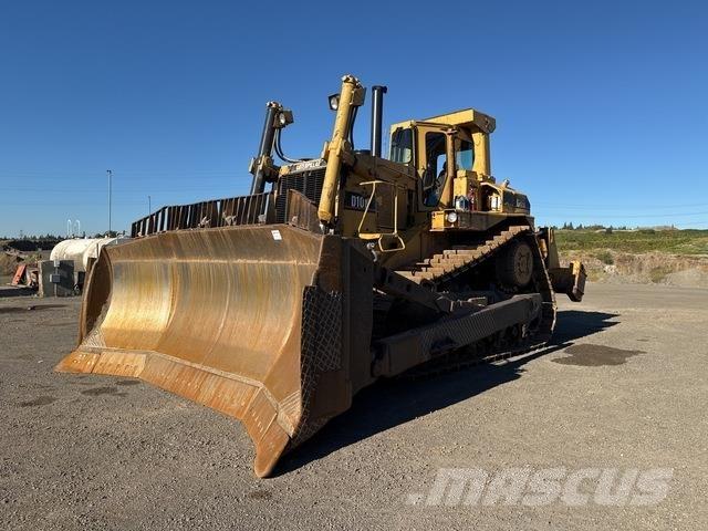 CAT D10N Pásové dozéry