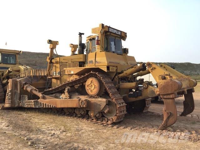 CAT D10R Pásové dozéry