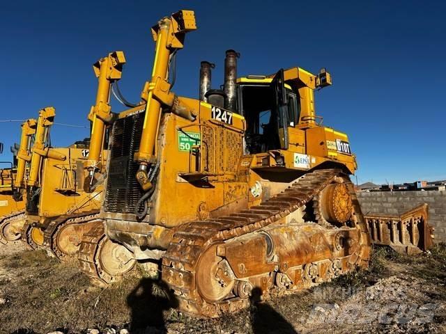 CAT D10T Pásové dozéry
