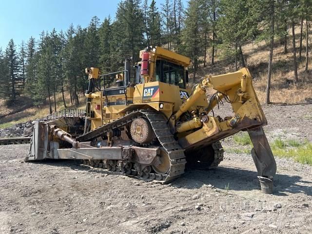 CAT D10T Pásové dozéry
