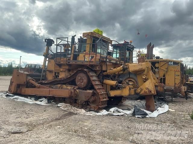 CAT D10T Pásové dozéry