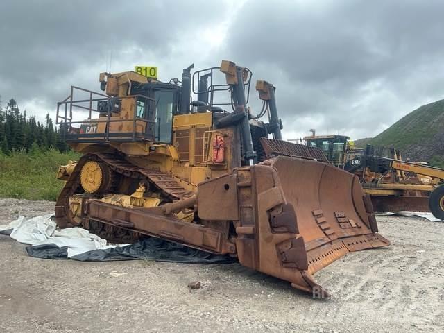 CAT D10T Pásové dozéry