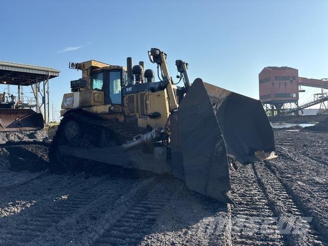 CAT D10T Pásové dozéry