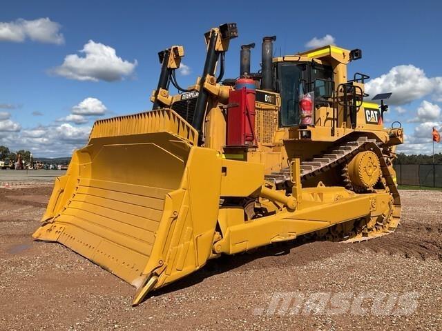 CAT D10T Pásové dozéry