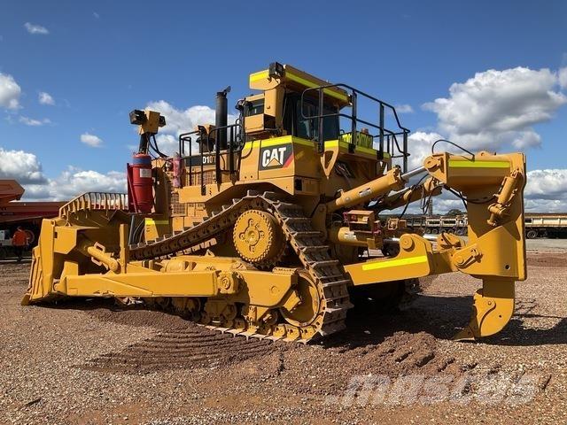 CAT D10T Pásové dozéry