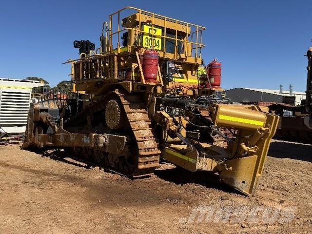 CAT D10T2 Pásové dozéry