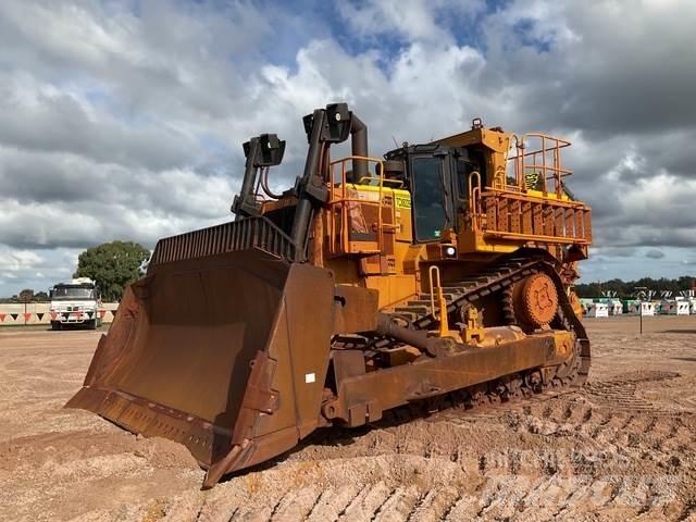 CAT D10T2 Pásové dozéry