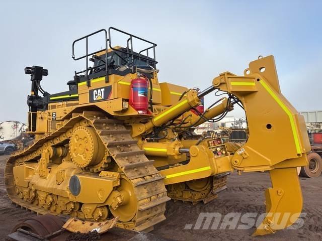 CAT D11T Pásové dozéry