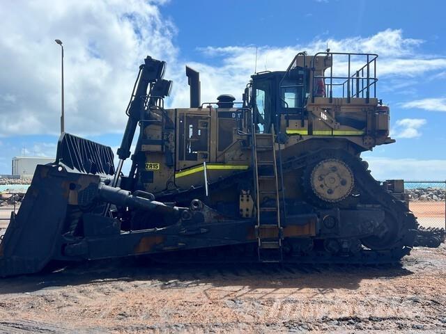 CAT D11T Pásové dozéry