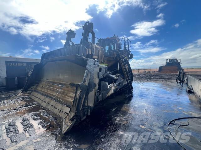 CAT D11T Pásové dozéry