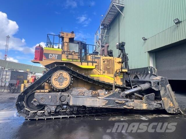 CAT D11T Pásové dozéry