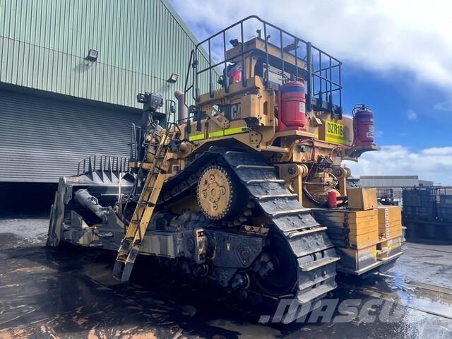 CAT D11T Pásové dozéry