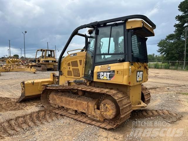CAT D3K2 LGP Pásové dozéry