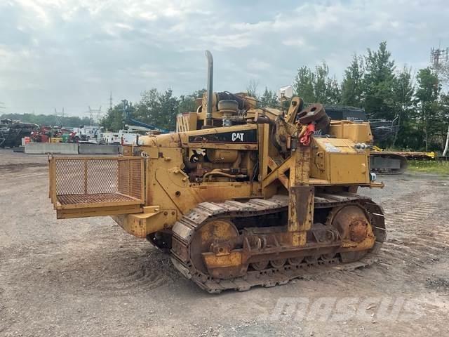 CAT D4E 20 Ukladače potrubia