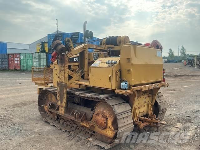 CAT D4E 20 Ukladače potrubia