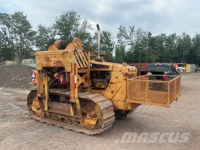 CAT D4E 20 Ukladače potrubia