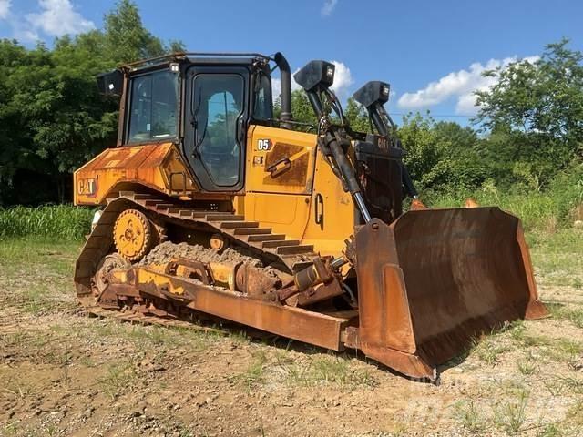 CAT D5 Pásové dozéry