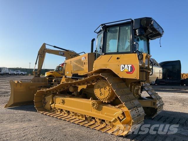 CAT D5 LGP Pásové dozéry