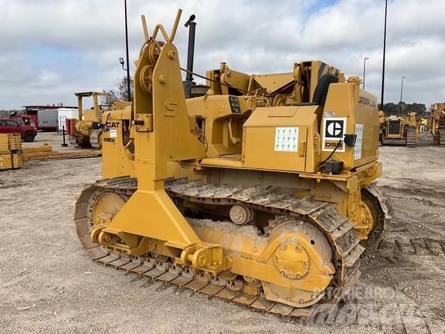 CAT D5B Ukladače potrubia