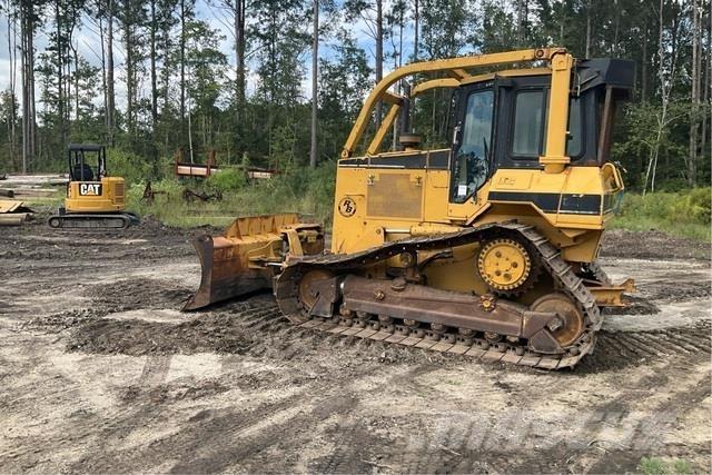 CAT D5M LGP Pásové dozéry